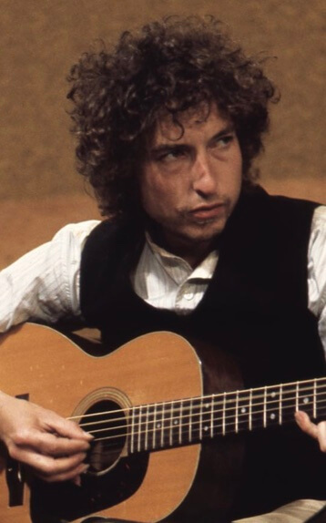 Anna Dylan's father Bob Dylan.